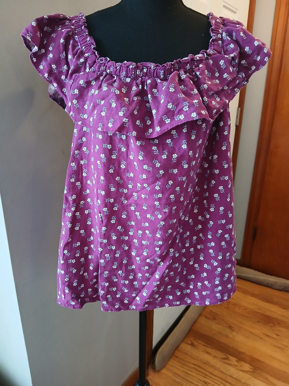 LOFT Linen Blend Purple Floral Ruffle-Neck Camisole Women's M - Picture 4 of 8